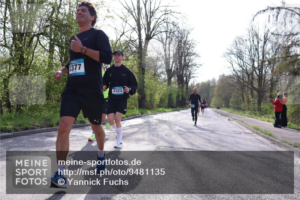 12.04.2026 - 45. Internationalen Wilhelmsburger Insellauf Yannick Fuchs http://msf.ph/oto/9481135 12.04.2026 10:21:09 Laufen 2377, 2323 meine-sportfotos.de