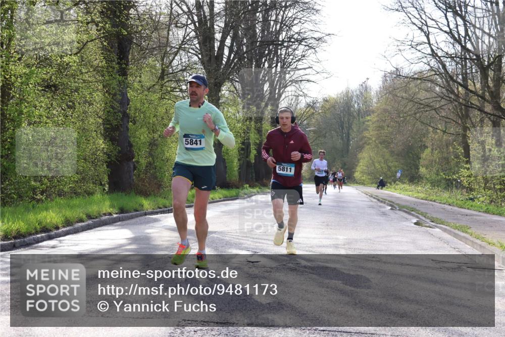 12.04.2026 - 45. Internationalen Wilhelmsburger Insellauf Yannick Fuchs http://msf.ph/oto/9481173 12.04.2026 10:21:13 Laufen 5841, 5811 meine-sportfotos.de