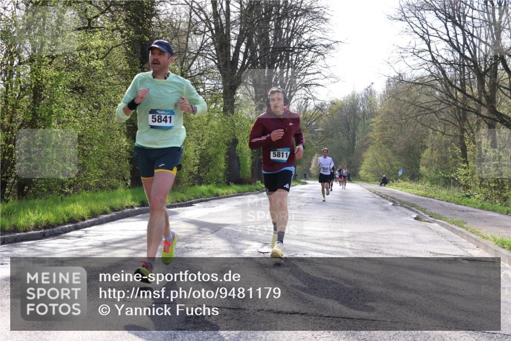 12.04.2026 - 45. Internationalen Wilhelmsburger Insellauf Yannick Fuchs http://msf.ph/oto/9481179 12.04.2026 10:21:14 Laufen 5841, 5811 meine-sportfotos.de