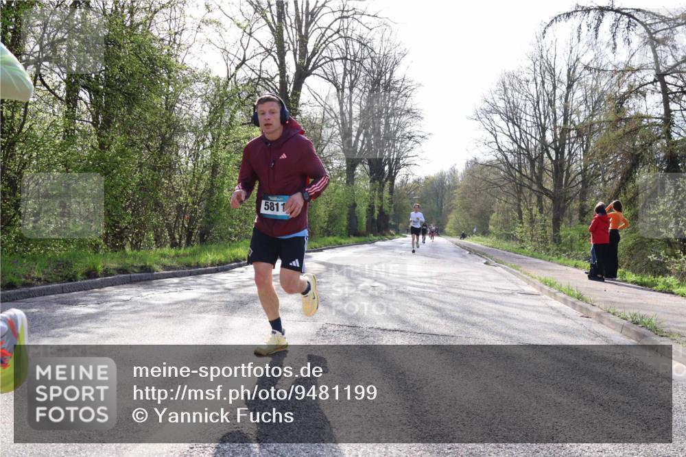 12.04.2026 - 45. Internationalen Wilhelmsburger Insellauf Yannick Fuchs http://msf.ph/oto/9481199 12.04.2026 10:21:15 Laufen 5811 meine-sportfotos.de