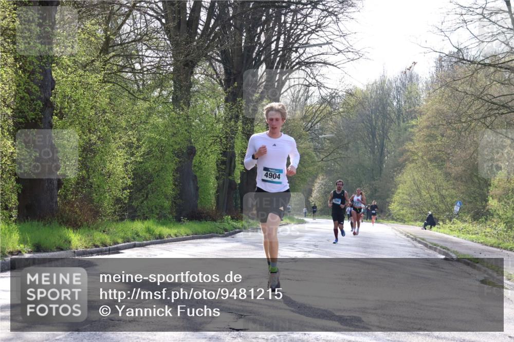 12.04.2026 - 45. Internationalen Wilhelmsburger Insellauf Yannick Fuchs http://msf.ph/oto/9481215 12.04.2026 10:21:17 Laufen 4904, 3095 meine-sportfotos.de