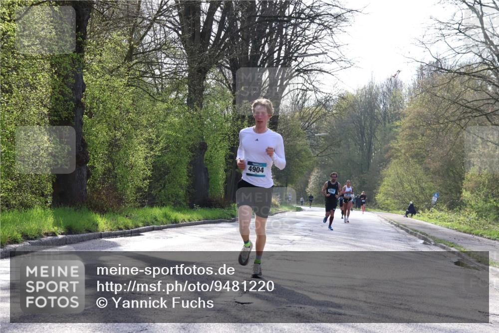 12.04.2026 - 45. Internationalen Wilhelmsburger Insellauf Yannick Fuchs http://msf.ph/oto/9481220 12.04.2026 10:21:18 Laufen 4904, 3095 meine-sportfotos.de