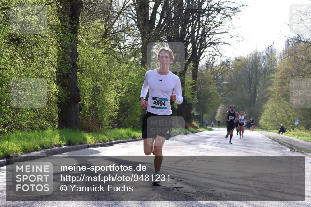 12.04.2026 - 45. Internationalen Wilhelmsburger Insellauf Yannick Fuchs http://msf.ph/oto/9481231 12.04.2026 10:21:18 Laufen 4904 meine-sportfotos.de
