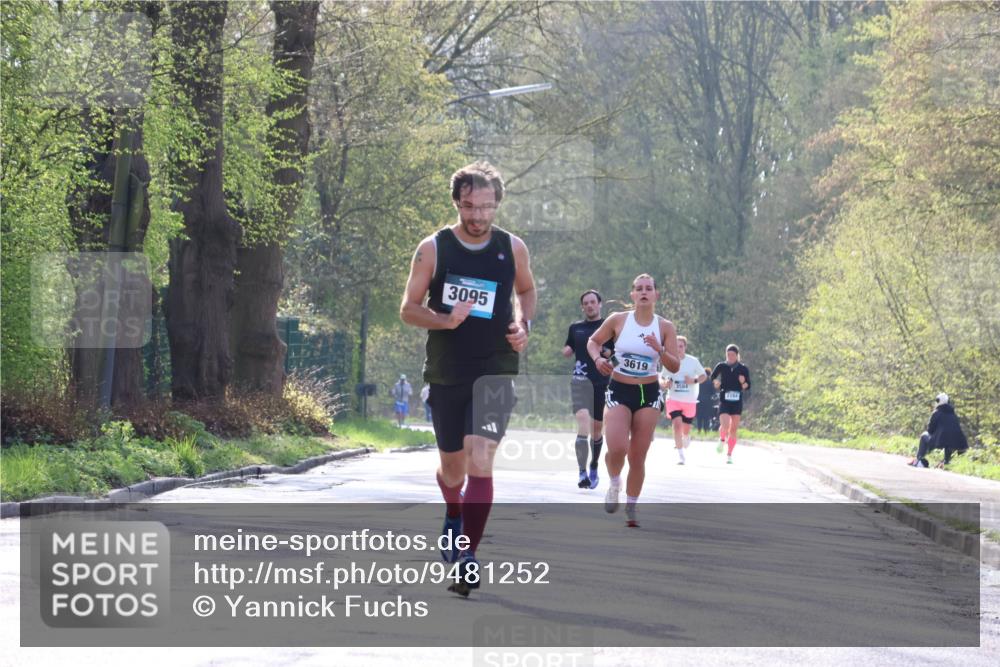12.04.2026 - 45. Internationalen Wilhelmsburger Insellauf Yannick Fuchs http://msf.ph/oto/9481252 12.04.2026 10:21:21 Laufen 3095, 3619, 3584 meine-sportfotos.de