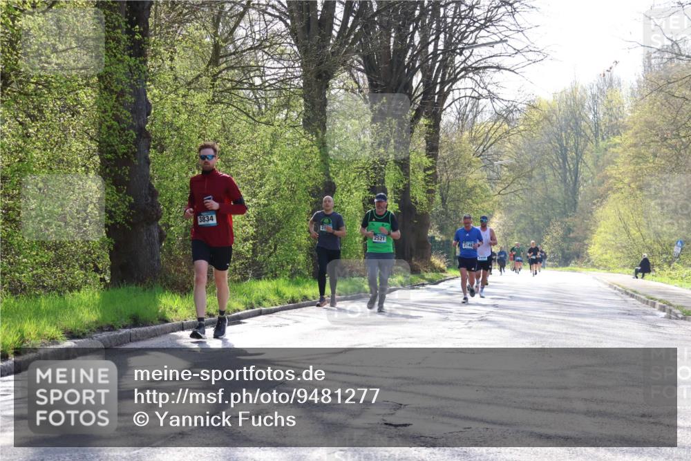 12.04.2026 - 45. Internationalen Wilhelmsburger Insellauf Yannick Fuchs http://msf.ph/oto/9481277 12.04.2026 10:29:12 Laufen 3834, 31, 2521, 2148 meine-sportfotos.de