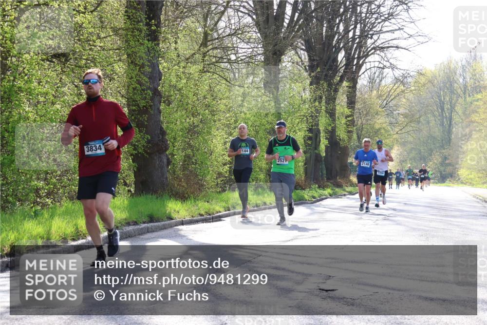 12.04.2026 - 45. Internationalen Wilhelmsburger Insellauf Yannick Fuchs http://msf.ph/oto/9481299 12.04.2026 10:29:14 Laufen 3834, 144, 2521, 2148, 2456 meine-sportfotos.de