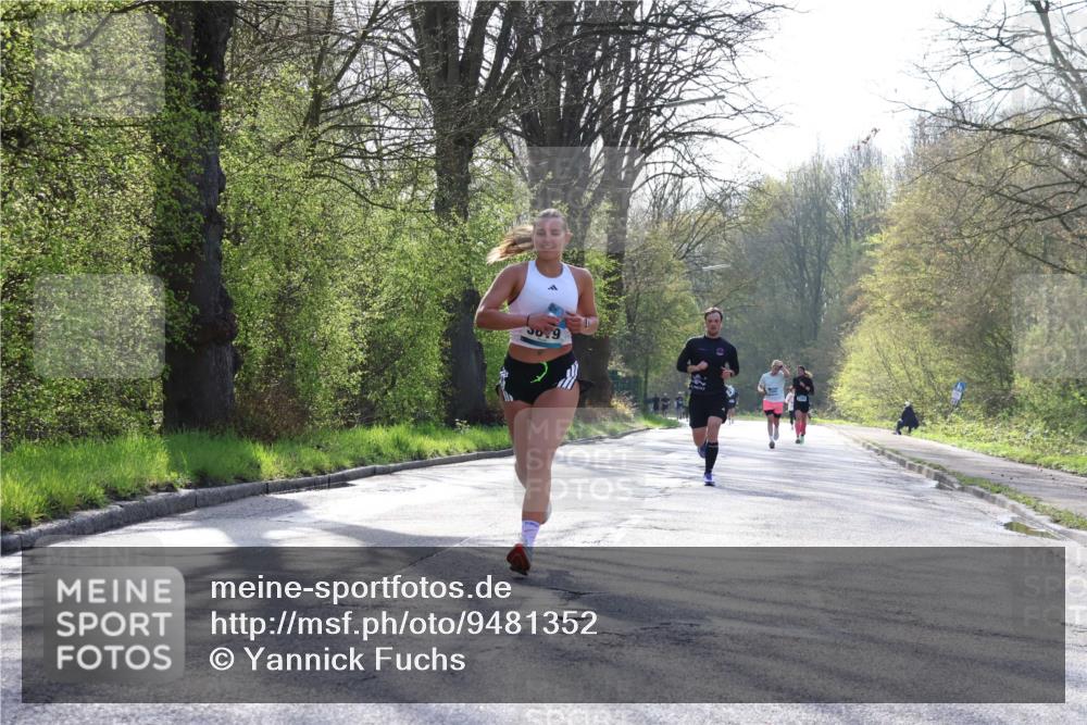 12.04.2026 - 45. Internationalen Wilhelmsburger Insellauf Yannick Fuchs http://msf.ph/oto/9481352 12.04.2026 10:21:28 Laufen  meine-sportfotos.de