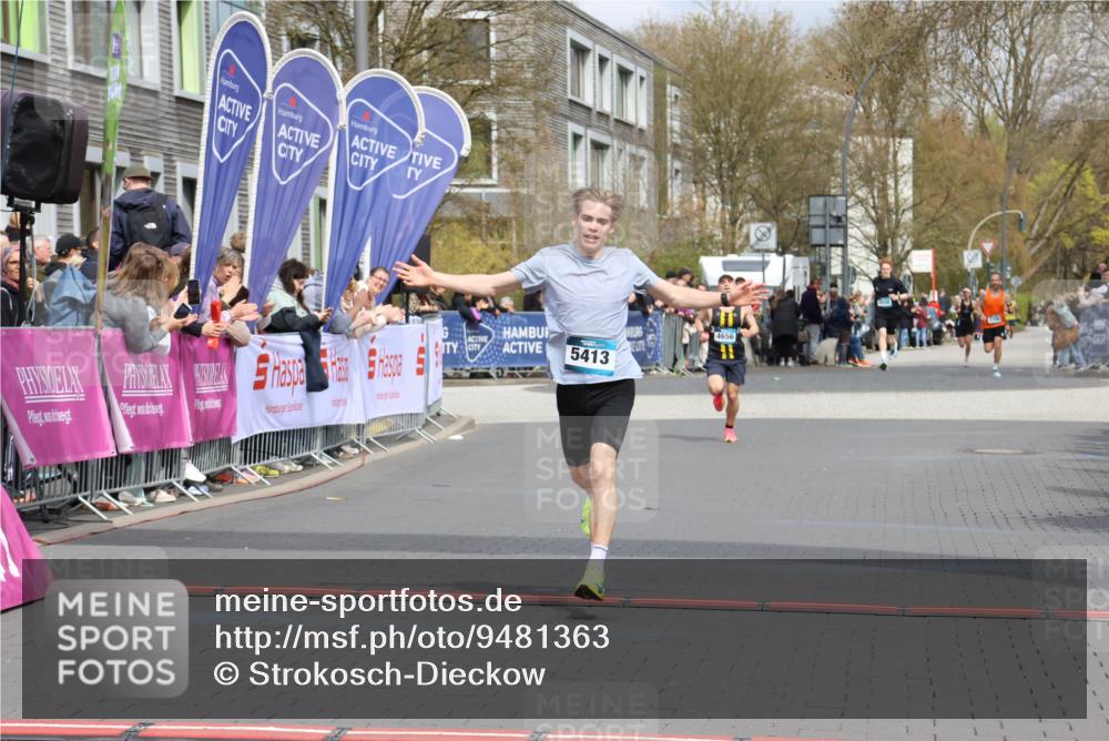 12.04.2026 - 45. Internationalen Wilhelmsburger Insellauf Strokosch-Dieckow http://msf.ph/oto/9481363 12.04.2026 12:47:30 Ziel 5413, 4656 meine-sportfotos.de