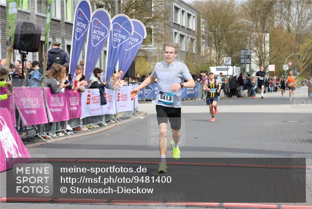 12.04.2026 - 45. Internationalen Wilhelmsburger Insellauf Strokosch-Dieckow http://msf.ph/oto/9481400 12.04.2026 12:47:30 Ziel 5413, 4656 meine-sportfotos.de