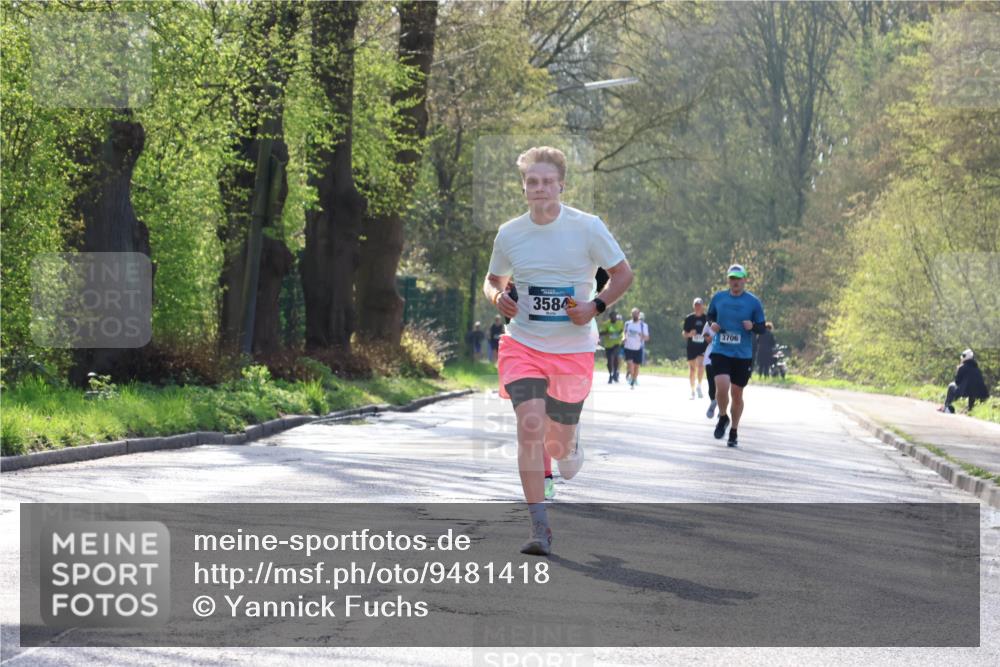 12.04.2026 - 45. Internationalen Wilhelmsburger Insellauf Yannick Fuchs http://msf.ph/oto/9481418 12.04.2026 10:21:35 Laufen 3584, 3706 meine-sportfotos.de