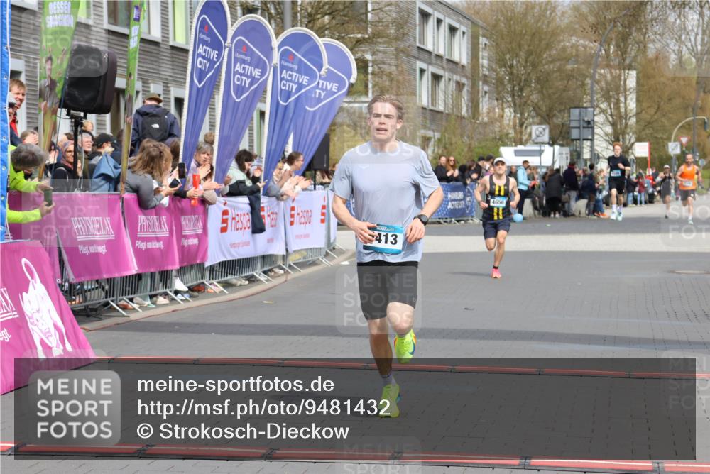 12.04.2026 - 45. Internationalen Wilhelmsburger Insellauf Strokosch-Dieckow http://msf.ph/oto/9481432 12.04.2026 12:47:30 Ziel 5413, 4656 meine-sportfotos.de
