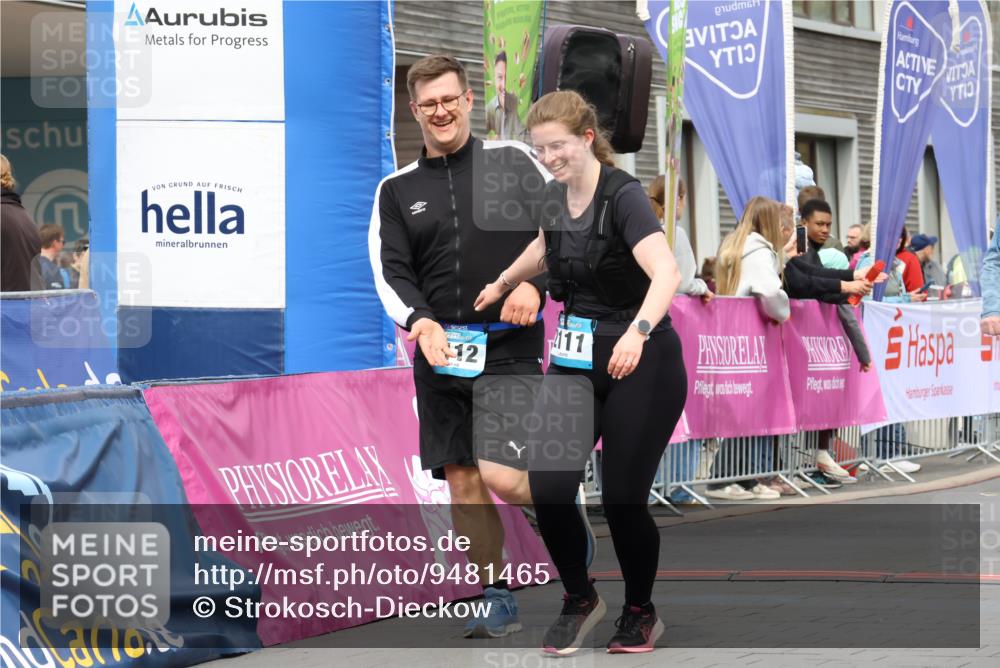 12.04.2026 - 45. Internationalen Wilhelmsburger Insellauf Strokosch-Dieckow http://msf.ph/oto/9481465 12.04.2026 13:25:06 Ziel 4908, 4016, 2111, 2112, 2290, 4812, 2990, 2991 meine-sportfotos.de