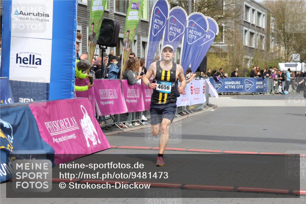 12.04.2026 - 45. Internationalen Wilhelmsburger Insellauf Strokosch-Dieckow http://msf.ph/oto/9481473 12.04.2026 12:47:34 Ziel 5413, 4656, 5556 meine-sportfotos.de