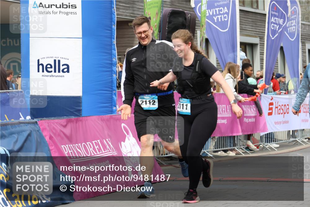 12.04.2026 - 45. Internationalen Wilhelmsburger Insellauf Strokosch-Dieckow http://msf.ph/oto/9481487 12.04.2026 13:25:06 Ziel 4908, 4016, 2111, 2112, 2290, 4812, 2990, 2991 meine-sportfotos.de