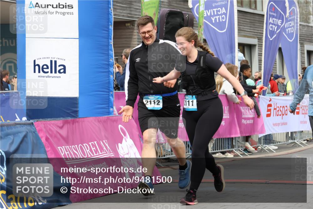 12.04.2026 - 45. Internationalen Wilhelmsburger Insellauf Strokosch-Dieckow http://msf.ph/oto/9481500 12.04.2026 13:25:06 Ziel 4908, 4016, 2111, 2112, 2290, 4812, 2990, 2991 meine-sportfotos.de
