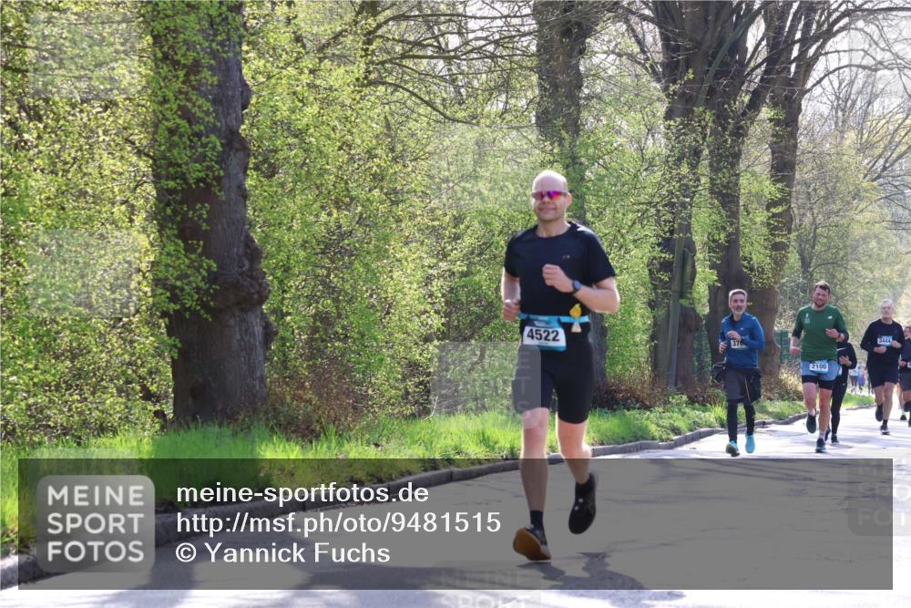 12.04.2026 - 45. Internationalen Wilhelmsburger Insellauf Yannick Fuchs http://msf.ph/oto/9481515 12.04.2026 10:29:32 Laufen 4522, 376, 2100, 3444 meine-sportfotos.de