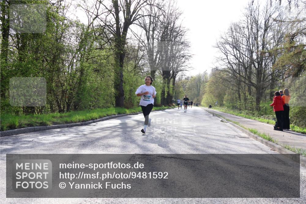12.04.2026 - 45. Internationalen Wilhelmsburger Insellauf Yannick Fuchs http://msf.ph/oto/9481592 12.04.2026 10:21:50 Laufen 4370 meine-sportfotos.de