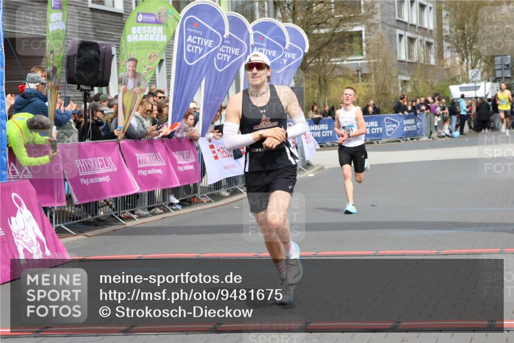 12.04.2026 - 45. Internationalen Wilhelmsburger Insellauf Strokosch-Dieckow http://msf.ph/oto/9481675 12.04.2026 12:47:44 Ziel 3750, 3301 meine-sportfotos.de