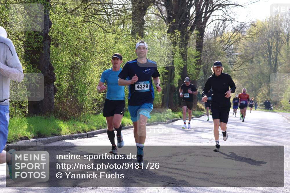 12.04.2026 - 45. Internationalen Wilhelmsburger Insellauf Yannick Fuchs http://msf.ph/oto/9481726 12.04.2026 10:22:04 Laufen 4329, 4150, 1443 meine-sportfotos.de