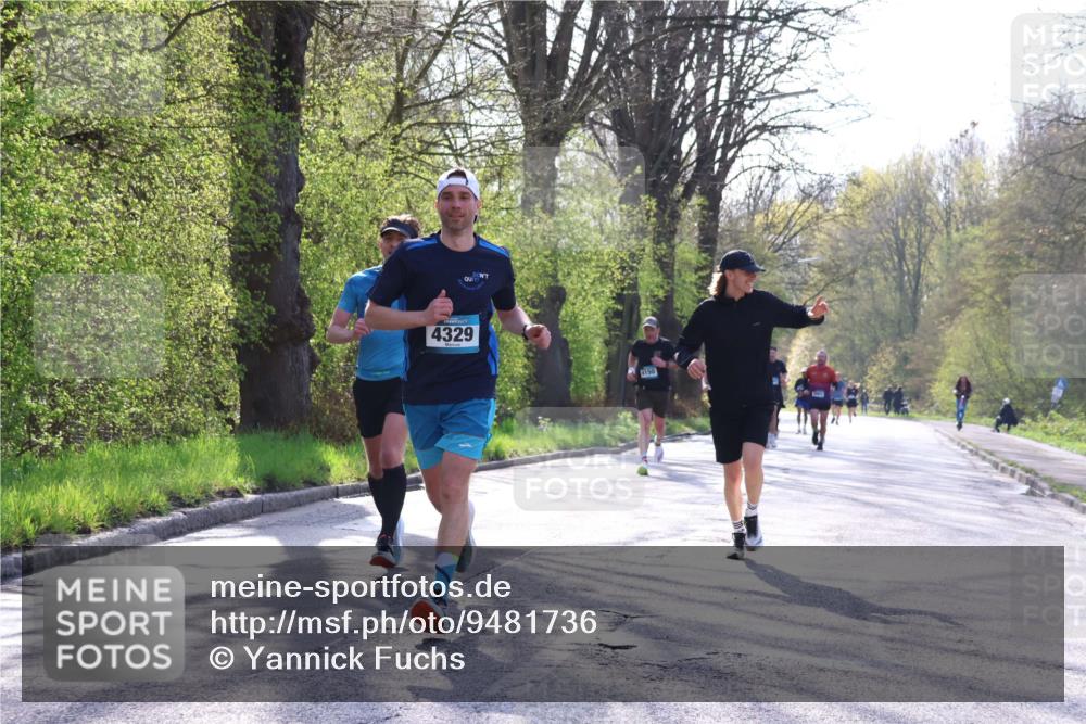 12.04.2026 - 45. Internationalen Wilhelmsburger Insellauf Yannick Fuchs http://msf.ph/oto/9481736 12.04.2026 10:22:05 Laufen 4329, 150 meine-sportfotos.de