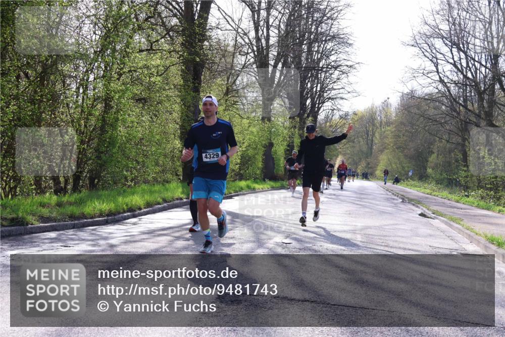 12.04.2026 - 45. Internationalen Wilhelmsburger Insellauf Yannick Fuchs http://msf.ph/oto/9481743 12.04.2026 10:22:06 Laufen 4329 meine-sportfotos.de