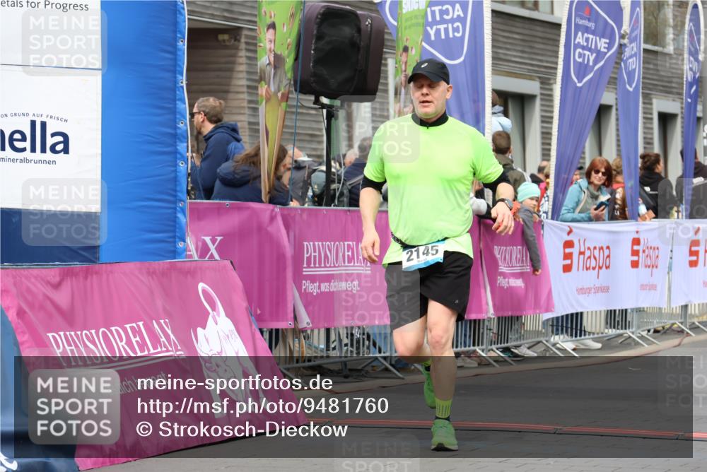 12.04.2026 - 45. Internationalen Wilhelmsburger Insellauf Strokosch-Dieckow http://msf.ph/oto/9481760 12.04.2026 13:24:53 Ziel 2145 meine-sportfotos.de