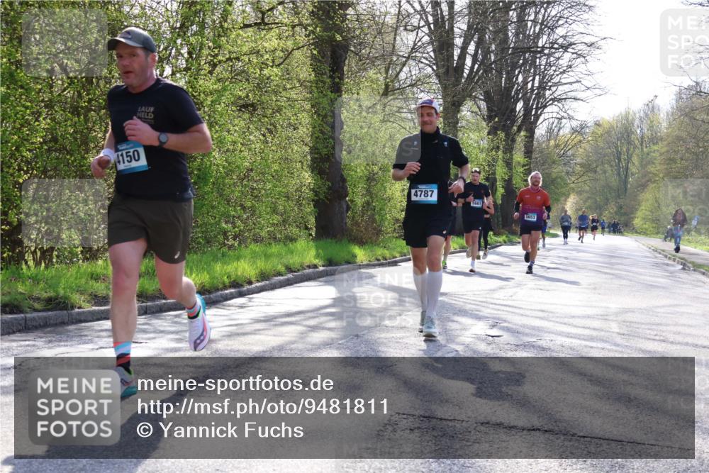 12.04.2026 - 45. Internationalen Wilhelmsburger Insellauf Yannick Fuchs http://msf.ph/oto/9481811 12.04.2026 10:22:11 Laufen 4150, 4787, 5661, 5661, 5653 meine-sportfotos.de