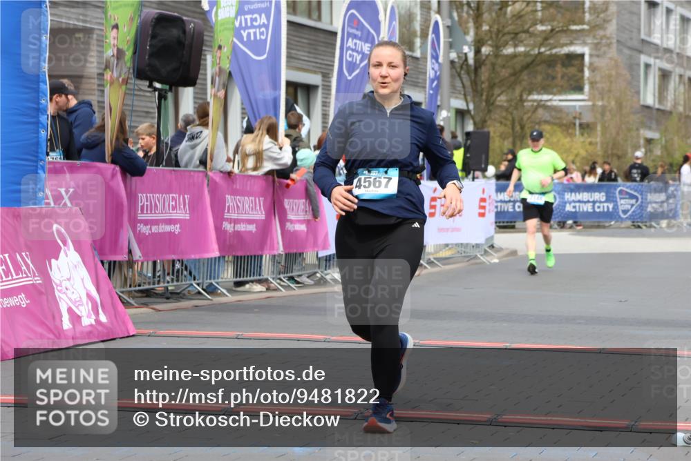 12.04.2026 - 45. Internationalen Wilhelmsburger Insellauf Strokosch-Dieckow http://msf.ph/oto/9481822 12.04.2026 13:24:47 Ziel 4567 meine-sportfotos.de