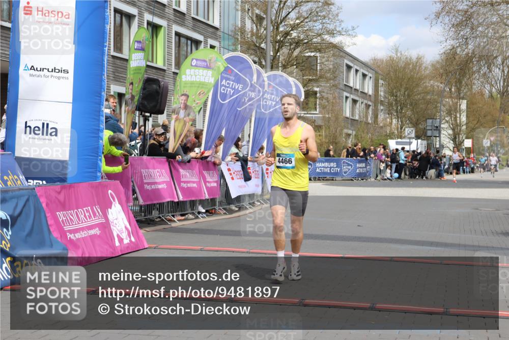 12.04.2026 - 45. Internationalen Wilhelmsburger Insellauf Strokosch-Dieckow http://msf.ph/oto/9481897 12.04.2026 12:47:53 Ziel 4466 meine-sportfotos.de