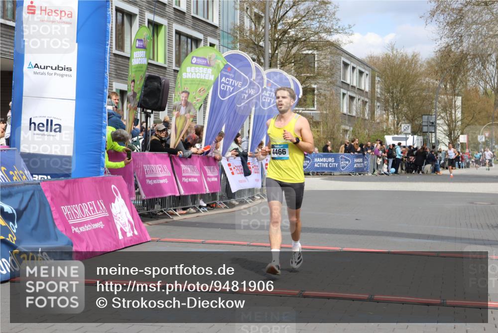 12.04.2026 - 45. Internationalen Wilhelmsburger Insellauf Strokosch-Dieckow http://msf.ph/oto/9481906 12.04.2026 12:47:53 Ziel 4466 meine-sportfotos.de