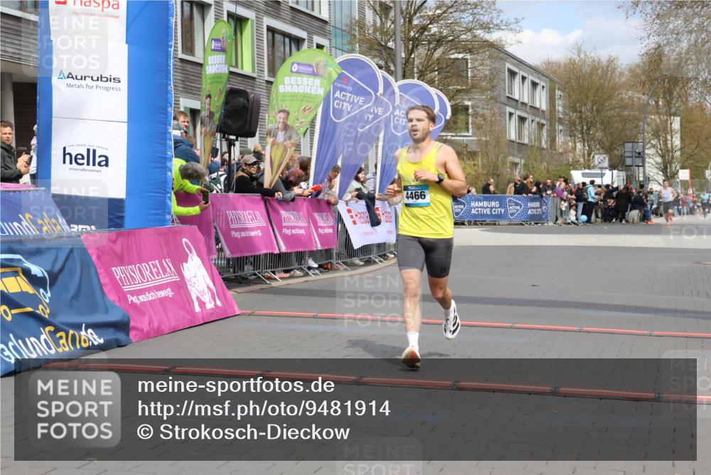 12.04.2026 - 45. Internationalen Wilhelmsburger Insellauf Strokosch-Dieckow http://msf.ph/oto/9481914 12.04.2026 12:47:53 Ziel 4466 meine-sportfotos.de