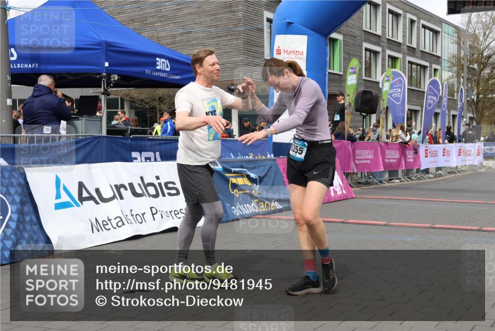 12.04.2026 - 45. Internationalen Wilhelmsburger Insellauf Strokosch-Dieckow http://msf.ph/oto/9481945 12.04.2026 13:24:42 Ziel  meine-sportfotos.de