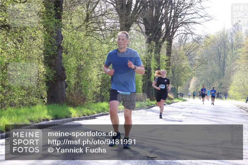 12.04.2026 - 45. Internationalen Wilhelmsburger Insellauf Yannick Fuchs http://msf.ph/oto/9481991 12.04.2026 10:22:26 Laufen 3296 meine-sportfotos.de