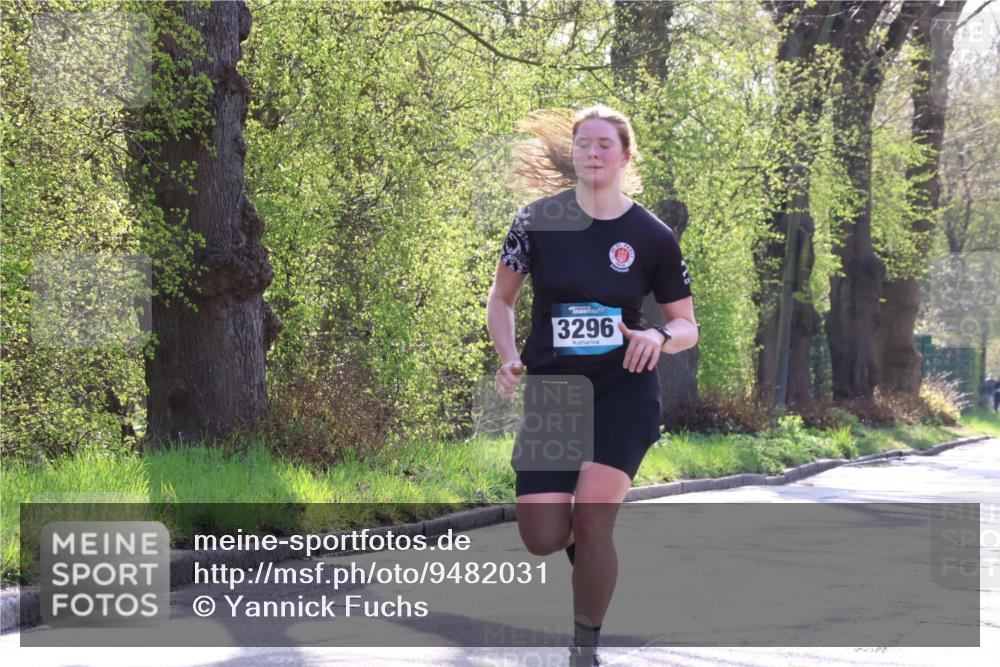 12.04.2026 - 45. Internationalen Wilhelmsburger Insellauf Yannick Fuchs http://msf.ph/oto/9482031 12.04.2026 10:22:29 Laufen 3296 meine-sportfotos.de