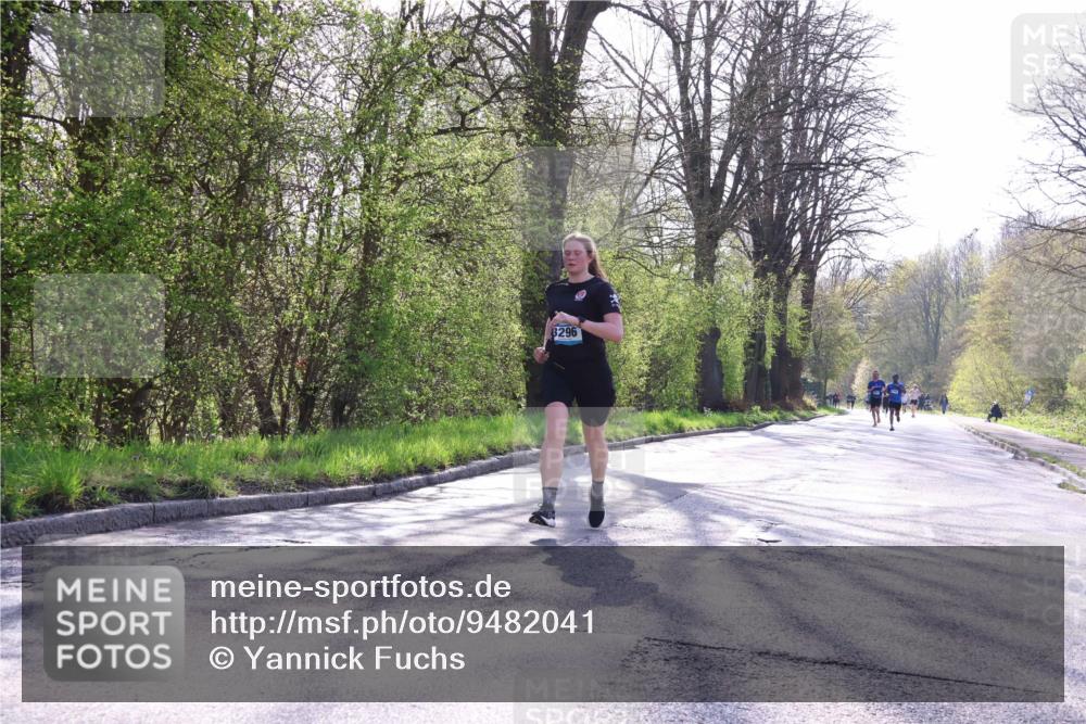 12.04.2026 - 45. Internationalen Wilhelmsburger Insellauf Yannick Fuchs http://msf.ph/oto/9482041 12.04.2026 10:22:30 Laufen 3296 meine-sportfotos.de