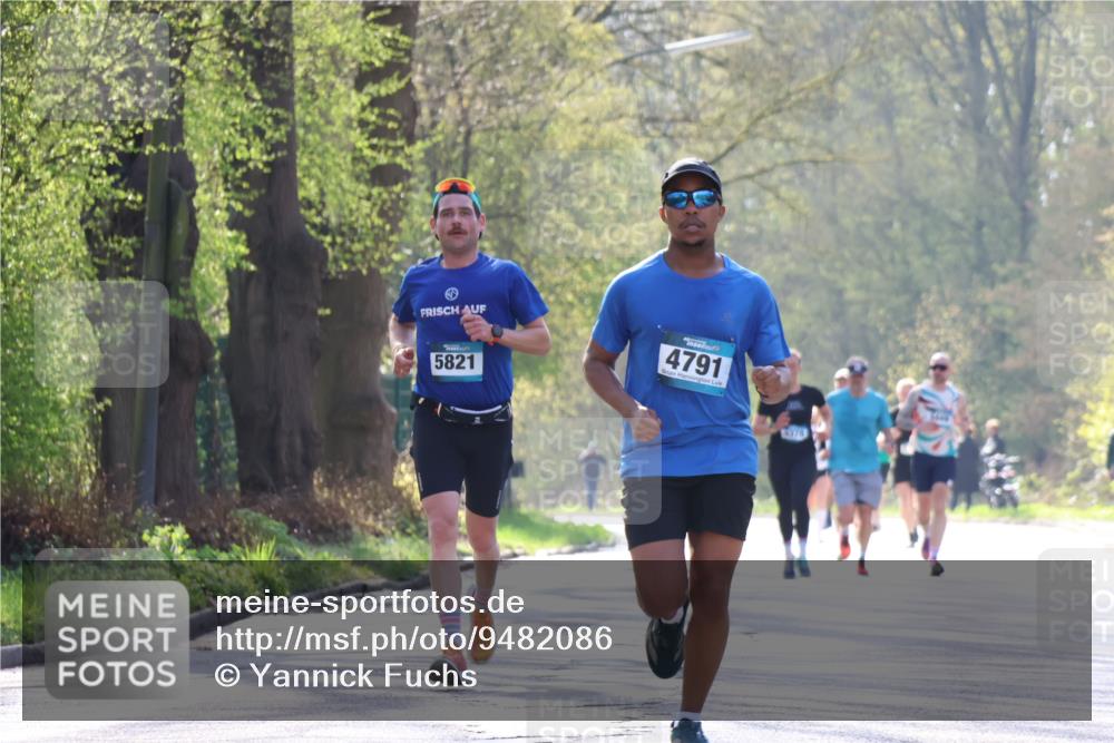 12.04.2026 - 45. Internationalen Wilhelmsburger Insellauf Yannick Fuchs http://msf.ph/oto/9482086 12.04.2026 10:22:37 Laufen 5821, 4791, 4978 meine-sportfotos.de