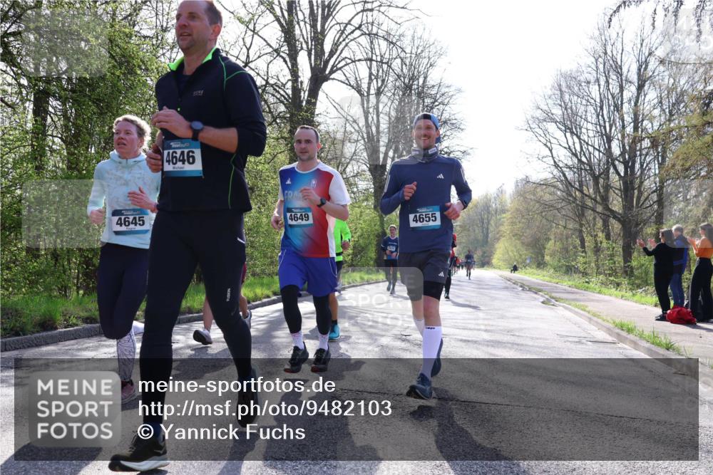 12.04.2026 - 45. Internationalen Wilhelmsburger Insellauf Yannick Fuchs http://msf.ph/oto/9482103 12.04.2026 10:30:22 Laufen 4645, 4646, 4649, 4655 meine-sportfotos.de