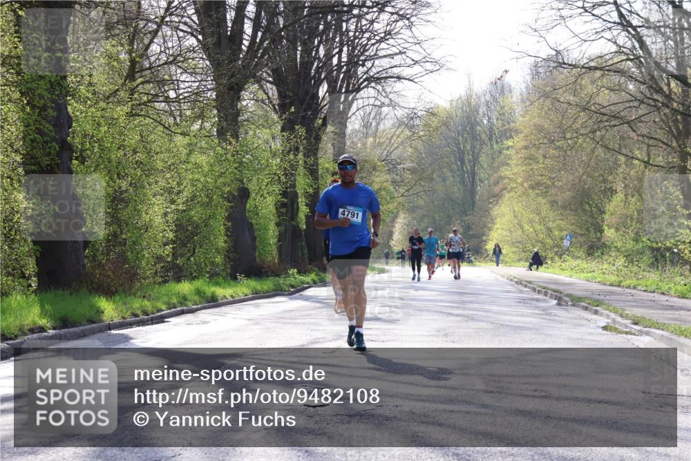 12.04.2026 - 45. Internationalen Wilhelmsburger Insellauf Yannick Fuchs http://msf.ph/oto/9482108 12.04.2026 10:22:38 Laufen 4791 meine-sportfotos.de