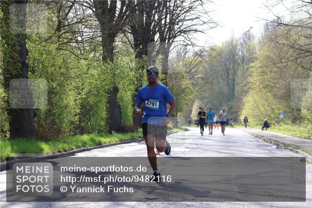 12.04.2026 - 45. Internationalen Wilhelmsburger Insellauf Yannick Fuchs http://msf.ph/oto/9482116 12.04.2026 10:22:39 Laufen 4791 meine-sportfotos.de