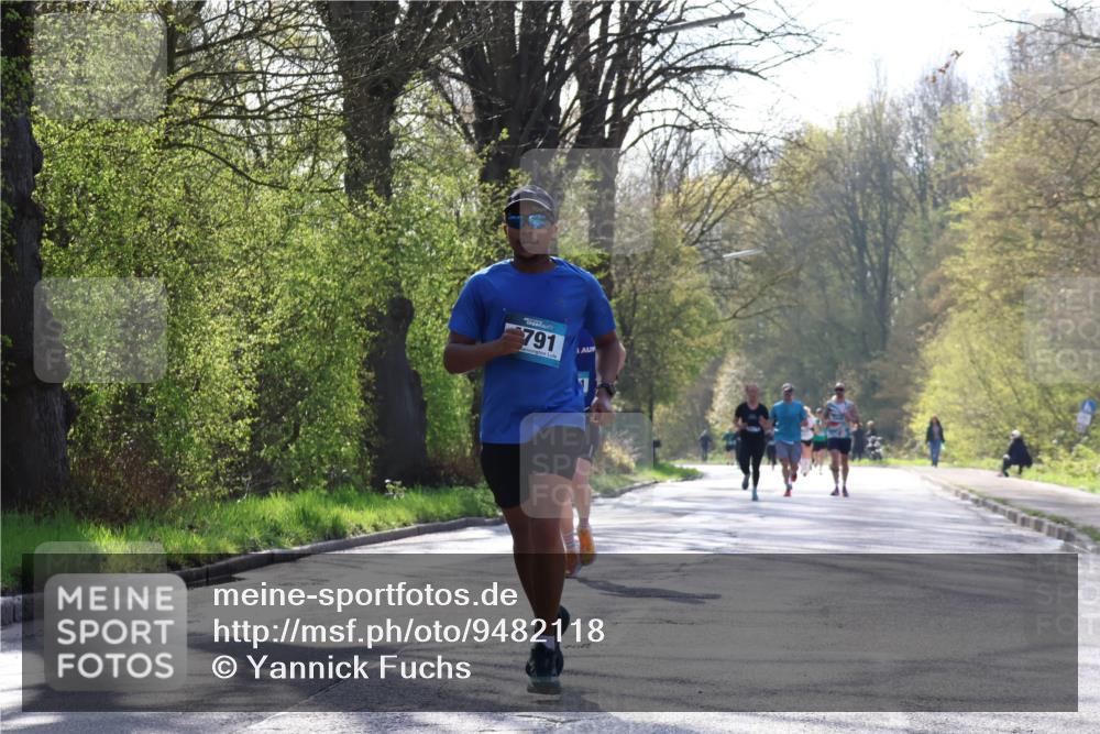 12.04.2026 - 45. Internationalen Wilhelmsburger Insellauf Yannick Fuchs http://msf.ph/oto/9482118 12.04.2026 10:22:39 Laufen 791 meine-sportfotos.de