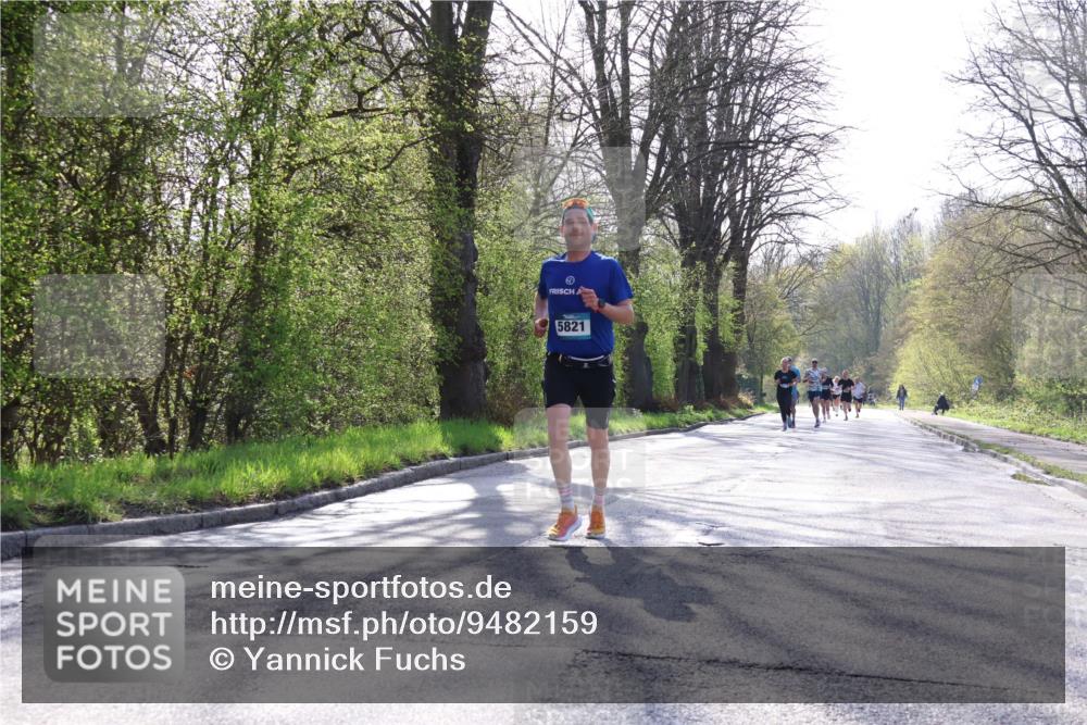 12.04.2026 - 45. Internationalen Wilhelmsburger Insellauf Yannick Fuchs http://msf.ph/oto/9482159 12.04.2026 10:22:42 Laufen 5821 meine-sportfotos.de