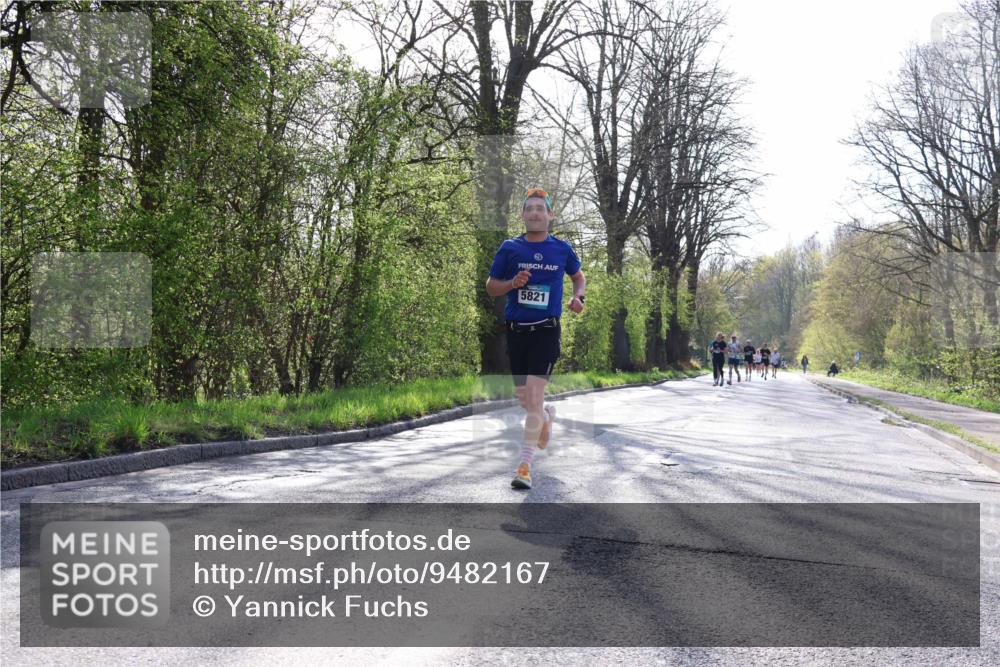 12.04.2026 - 45. Internationalen Wilhelmsburger Insellauf Yannick Fuchs http://msf.ph/oto/9482167 12.04.2026 10:22:43 Laufen 5821 meine-sportfotos.de