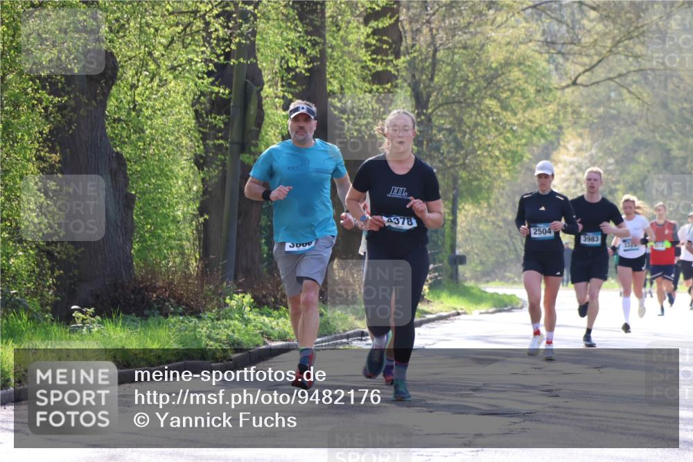 12.04.2026 - 45. Internationalen Wilhelmsburger Insellauf Yannick Fuchs http://msf.ph/oto/9482176 12.04.2026 10:22:45 Laufen 4378, 2504, 3983, 3323 meine-sportfotos.de