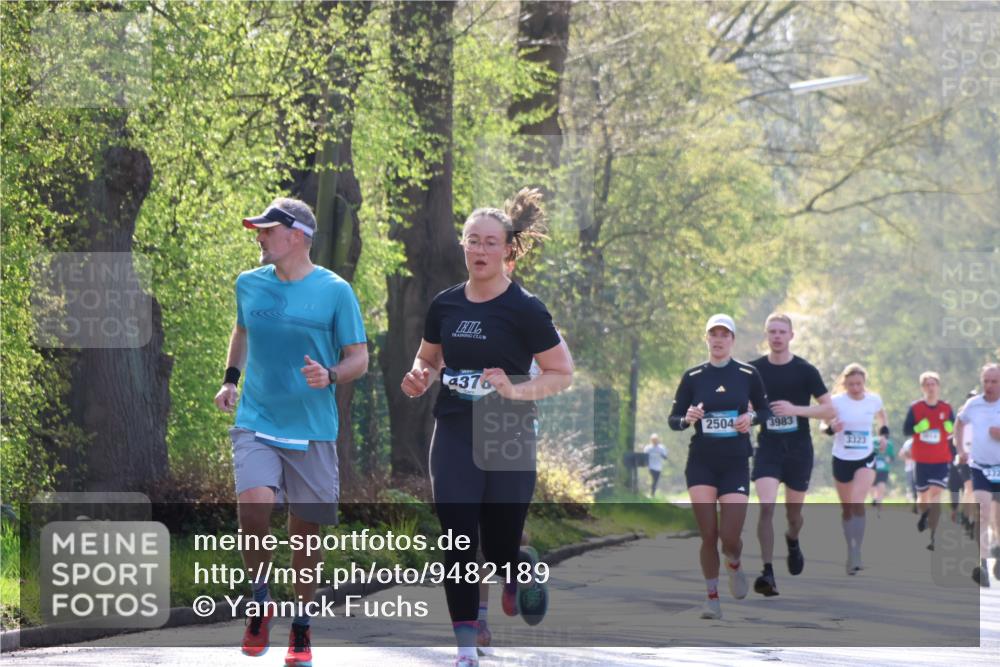 12.04.2026 - 45. Internationalen Wilhelmsburger Insellauf Yannick Fuchs http://msf.ph/oto/9482189 12.04.2026 10:22:46 Laufen 4376, 2504, 3983, 3323 meine-sportfotos.de