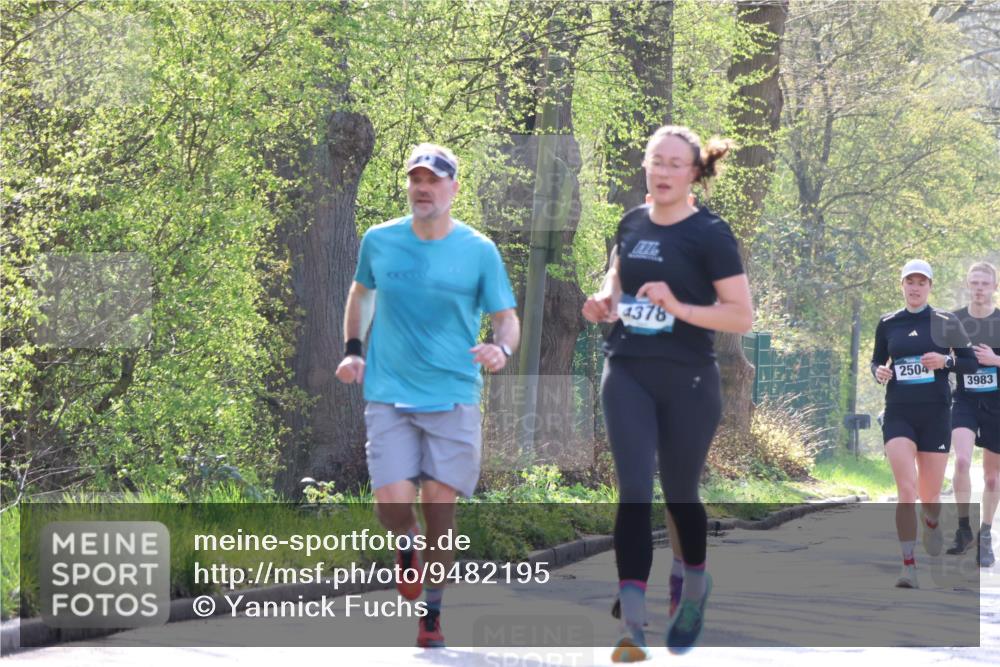 12.04.2026 - 45. Internationalen Wilhelmsburger Insellauf Yannick Fuchs http://msf.ph/oto/9482195 12.04.2026 10:22:47 Laufen 4378, 2504, 3983 meine-sportfotos.de