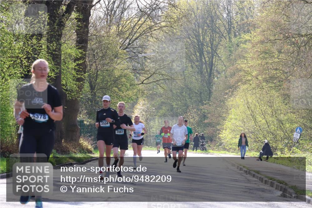 12.04.2026 - 45. Internationalen Wilhelmsburger Insellauf Yannick Fuchs http://msf.ph/oto/9482209 12.04.2026 10:22:48 Laufen 4378, 2504, 3983, 3327 meine-sportfotos.de