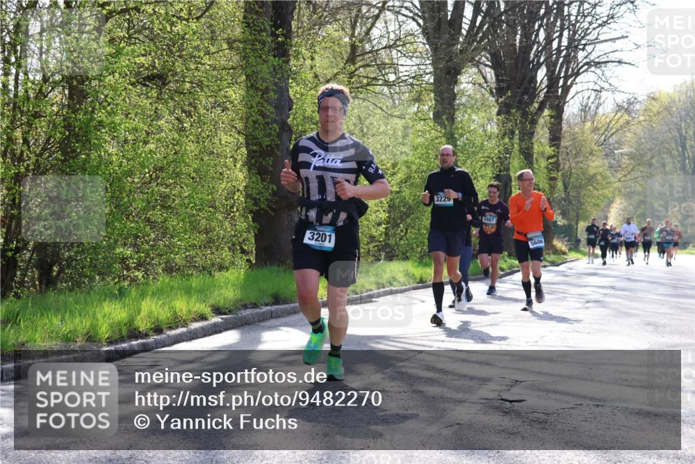 12.04.2026 - 45. Internationalen Wilhelmsburger Insellauf Yannick Fuchs http://msf.ph/oto/9482270 12.04.2026 10:30:35 Laufen 3201, 3229, 3987, 5606 meine-sportfotos.de