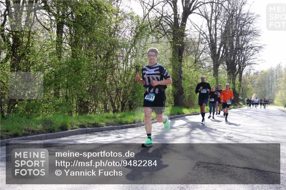 12.04.2026 - 45. Internationalen Wilhelmsburger Insellauf Yannick Fuchs http://msf.ph/oto/9482284 12.04.2026 10:30:36 Laufen 3201, 3229, 4963 meine-sportfotos.de