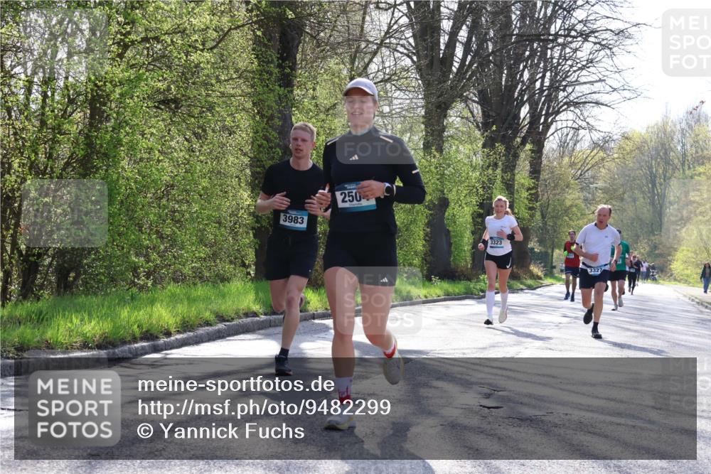12.04.2026 - 45. Internationalen Wilhelmsburger Insellauf Yannick Fuchs http://msf.ph/oto/9482299 12.04.2026 10:22:56 Laufen 3983, 250, 3323, 3327 meine-sportfotos.de