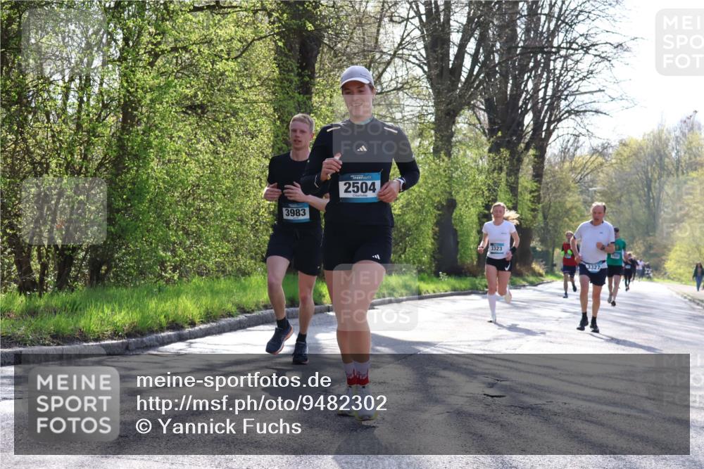 12.04.2026 - 45. Internationalen Wilhelmsburger Insellauf Yannick Fuchs http://msf.ph/oto/9482302 12.04.2026 10:22:56 Laufen 3983, 2504, 3323, 3327 meine-sportfotos.de